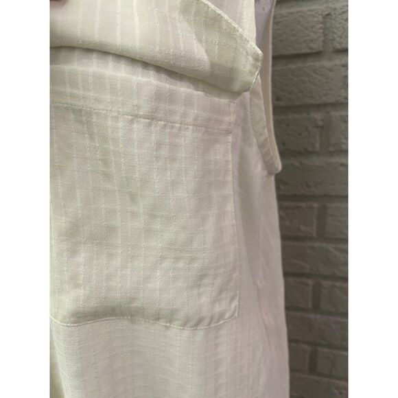 Ann Taylor Women Ivory Sleeveless Textured Utility Button Down Shirt Size L - Picture 5 of 10